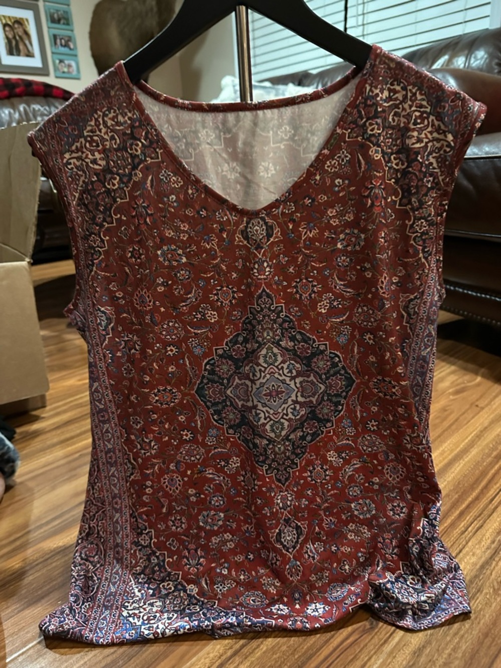 SHEIN Rust Red Paisley V-Neck Tank Top